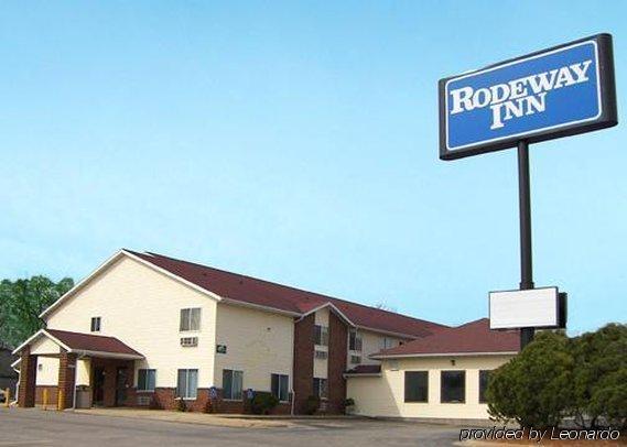 Rodeway Inn Cedar Rapids Εξωτερικό φωτογραφία